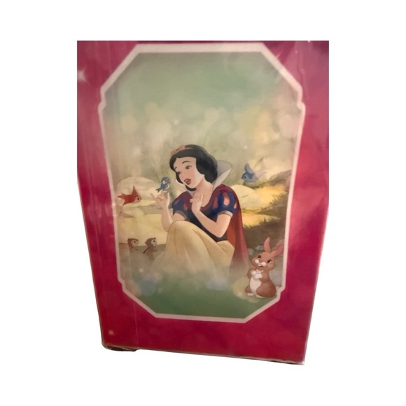 Never Opened Disney Princess Snow White Collectable - Picture 2 of 5
